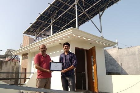 Shining a Light on a Sustainable Future, Om Solar